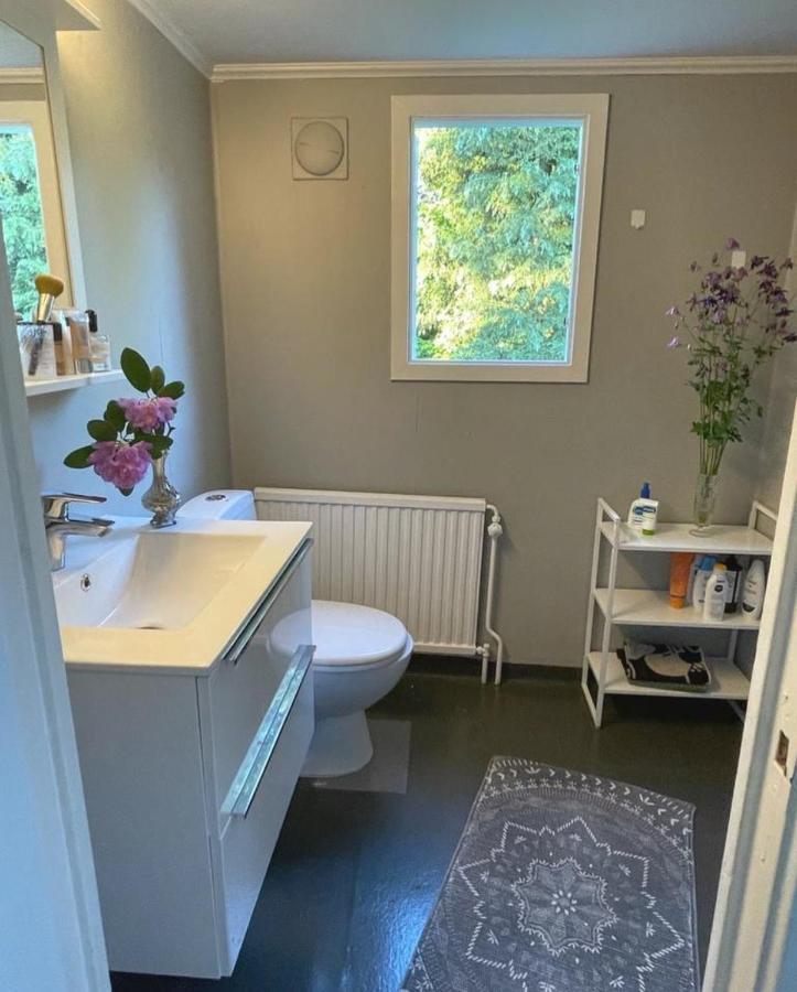 Mysig Stuga Naera Aestad Vingard & Spa Exterior photo